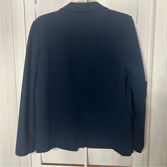 Nordstroms Top Shop Navy Blazer with white buttons and pockets size 8 - Picture 9 of 11